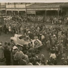 Marjorie Jackson's visit to Coffs Harbour, 14 August 1952