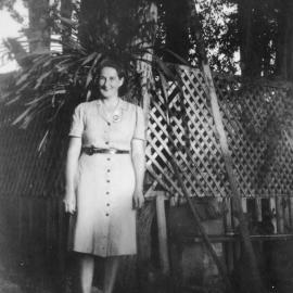 Cook Nea Duffy of Sunnyside Maternity Hospital, late 1940s