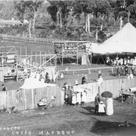 A sporting event opposite the Fitzroy Hotel, 1911 