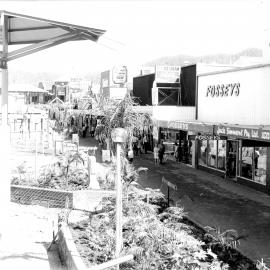 The City Centre Mall and Fosseys on High Street, 1980s