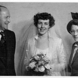 Jack Fowler and daughter-in-law Shirley with his sister Betty Nicol, late 1940s 
