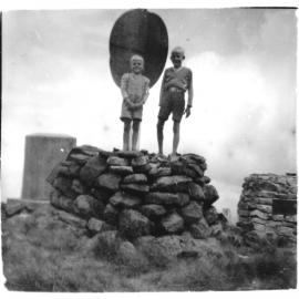 Hugh and Robert Nicol at Point Lookout in New England National Park, late 1940s 