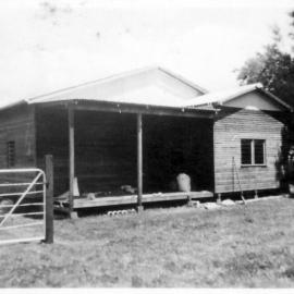 "Lochnagar" in Rigney Street at Ebor, 1950s