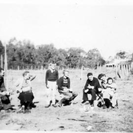 Neighbours at Ebor, 1950s 