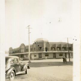 Coffs Harbour Hotel on the corner of Main and Grafton Streets, 1938