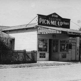 Durie's store at 126 1st Ave in Sawtell