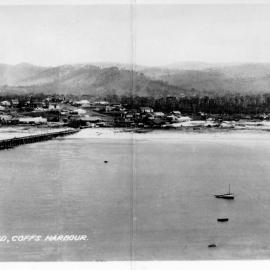 The breakwater from Mutton Bird Island