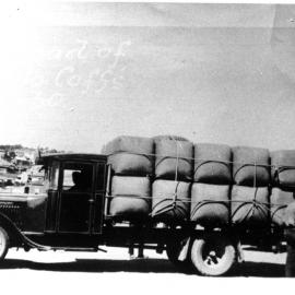 Wool bales from the New England region to Coffs Harbour Jetty for the first shipment to Sydney, 4 March 1930