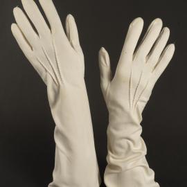 Pair of cream evening gloves