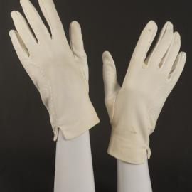 Pair of cream embroidered gloves