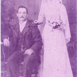Wedding portrait of Frederick Hoschke and Clunie Manson, 1903