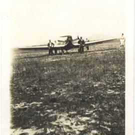 A Percival D3 Gull Six aeroplane crash lands at Coffs Harbour, 6 November 1936