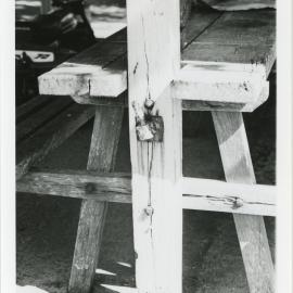 Picnic table