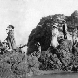 Headland, Ford and Cowan Family,Red Rock early 1930