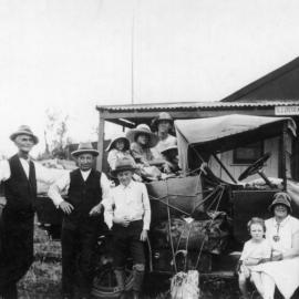 Gill Family loading car, Red Rock, 1920