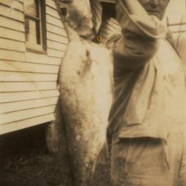 Fisherman with jewfish Red Rock 1940