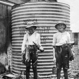Andre Ireland & Lyndon Ford, Lynch Cottage Red Rock 1920