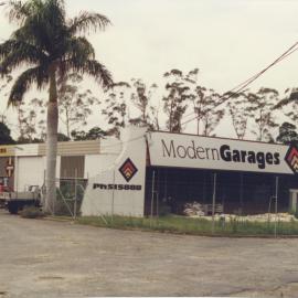 Modern Garages at 313 Pacific Highway in Coffs Harbour, 1990s