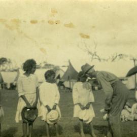 T Richards with Corindi children Red Rock  1924