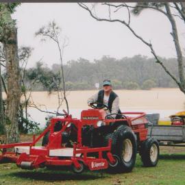 Ray Bennetts on Tractor Red Rock 2006