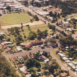 Aerial view of Coffs Harbour Public School, 1990s