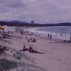 Spectators and tents, Surf Craft Carnival, Park Beach