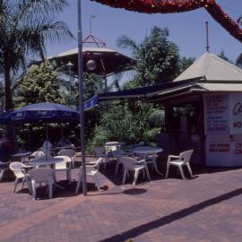 Arno's On The Mall kiosk, City Centre Mall