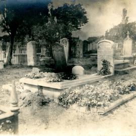 Korff family graves