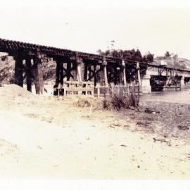 Railway bridge near Park Beach, 1924