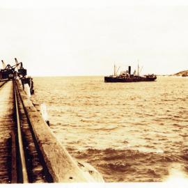 T. S. S. Yulgilbar approaching Coffs Jetty, 1924