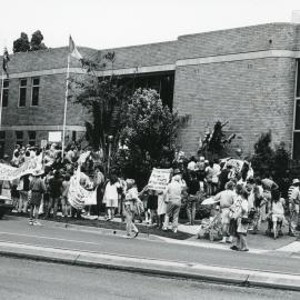 Outfall demonstration at the Council Chambers, 30 October 1991