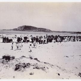 Surf Lifesaving carnival on Jetty Beach, 1920s