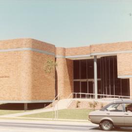 Castle Street entrance to the Council Chambers, 1985