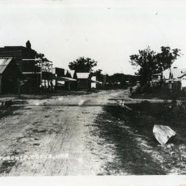 Looking east towards High Street from Moonee Street, 1904 