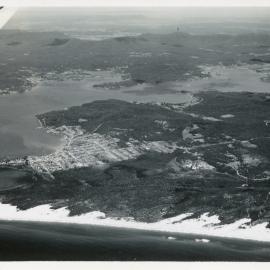A flight between Coffs Harbour and Sydney, 21 December 1949