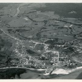 A flight between Coffs Harbour and Sydney, 21 December 1949