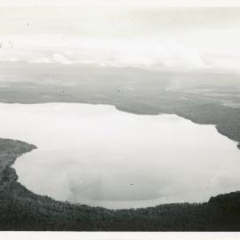 A flight between Coffs Harbour and Sydney, 3 June 1950