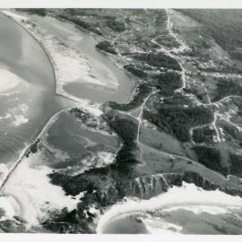 A flight between Coffs Harbour and Sydney, 3 June 1950