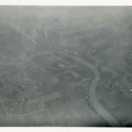 A flight between Coffs Harbour and Sydney, 21 December 1949
