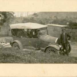 Daniel's mail car at Karangi Post Office, 1920-1922