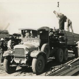Loading sawn timber sleepers, 1936