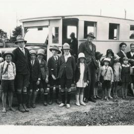 Coramba to Coffs Harbour school bus, 1930