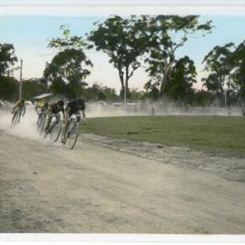 Bicycle race and spectators at the Showground, January 1947