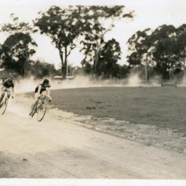 Bicycle race at the Showground, January 1947