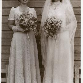 Bride Ruthetta Maston with her maid of honour, 29 June 1946