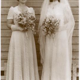 Bride Ruthetta Maston with her maid of honour, 29 June 1946