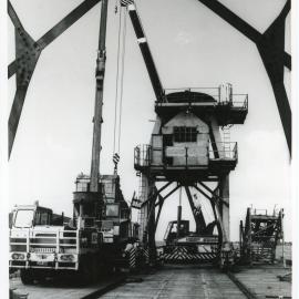 Crane being removed from Coffs Jetty, April 1984 