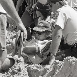 A sandy burial, 27 November 1991