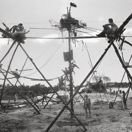 The tripod aerial city in the shape of the Star of David, 25 November 1991