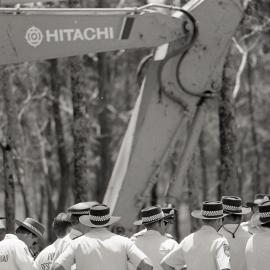 Police discuss options to deal with the Look-At-Me-Now protest, 25 November 1991